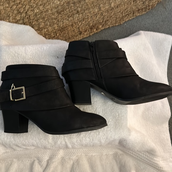 Womens black booties size 9 - Picture 3 of 9